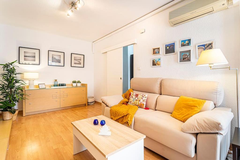 Precioso Piso Moderno: Terraza, A/C, Netflix, Wifi Appartement Valencia Buitenkant foto