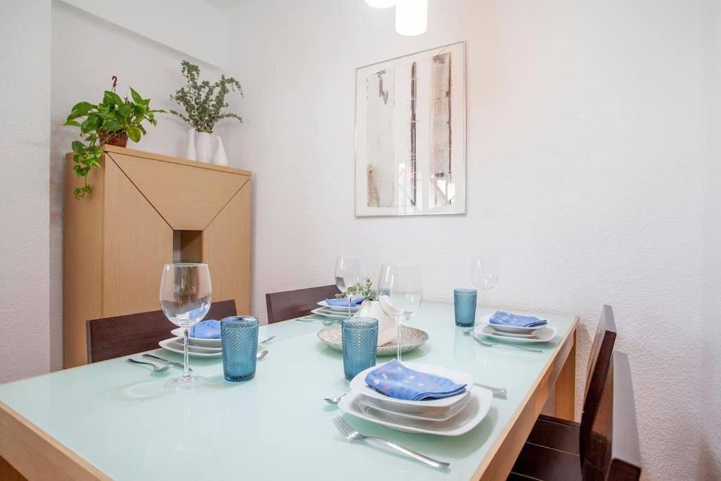 Precioso Piso Moderno: Terraza, A/C, Netflix, Wifi Appartement Valencia Buitenkant foto
