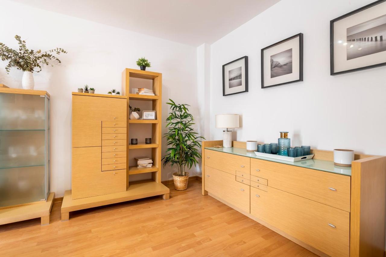 Precioso Piso Moderno: Terraza, A/C, Netflix, Wifi Appartement Valencia Buitenkant foto