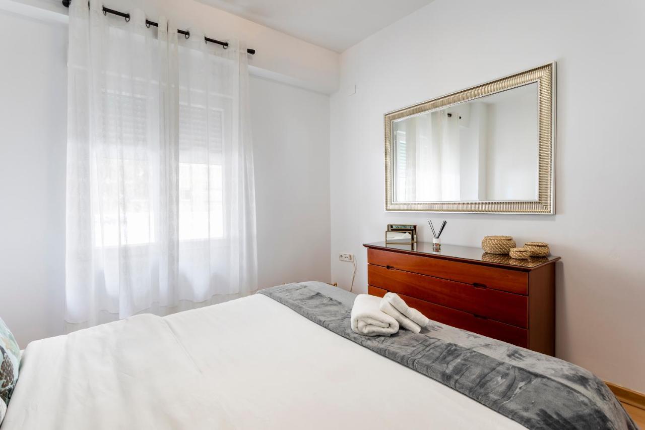 Precioso Piso Moderno: Terraza, A/C, Netflix, Wifi Appartement Valencia Buitenkant foto